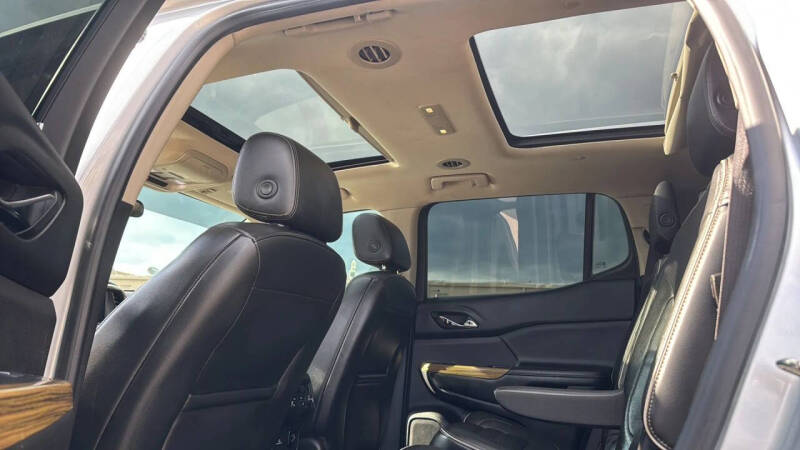 2017 GMC Acadia Denali