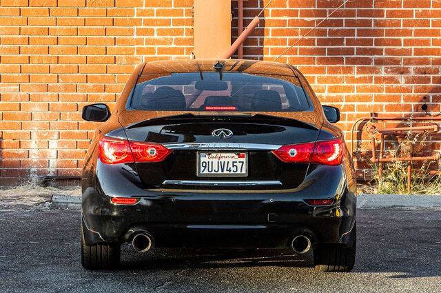 2017 Infiniti Q50 Hybrid Premium