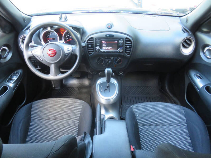 2016 Nissan JUKE S
