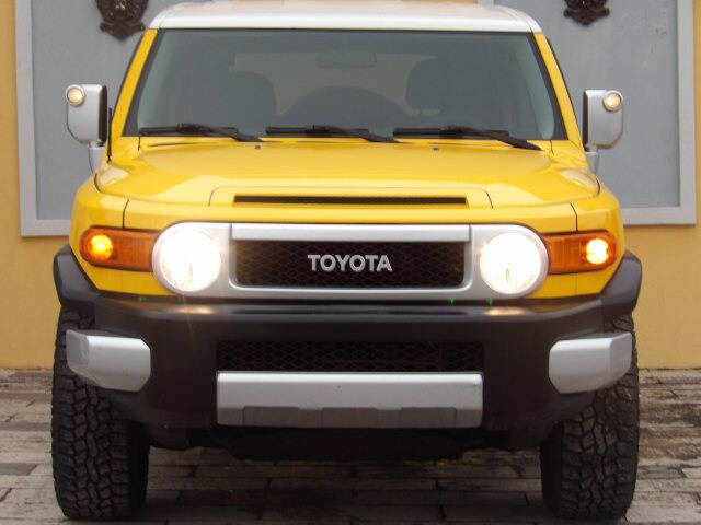 2007 Toyota FJ Cruiser Base's photo