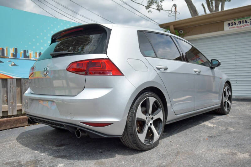 2017 Volkswagen Golf GTI S