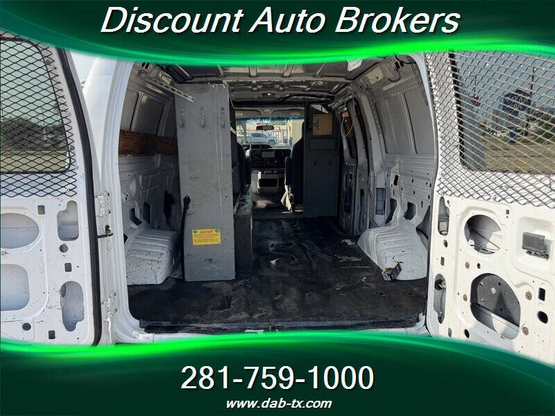 2011 Ford E-Series E-250
