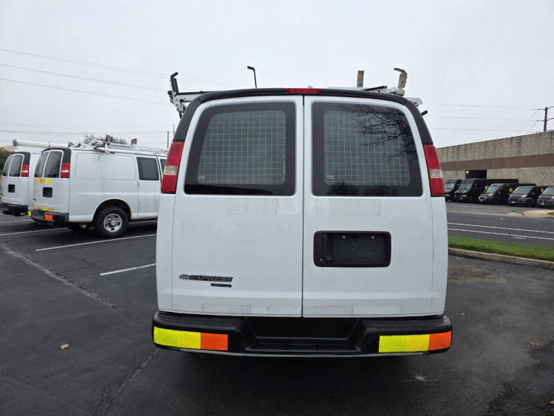 2016 Chevrolet Express 2500