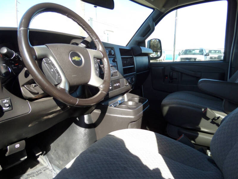 2017 Chevrolet Express LT 3500