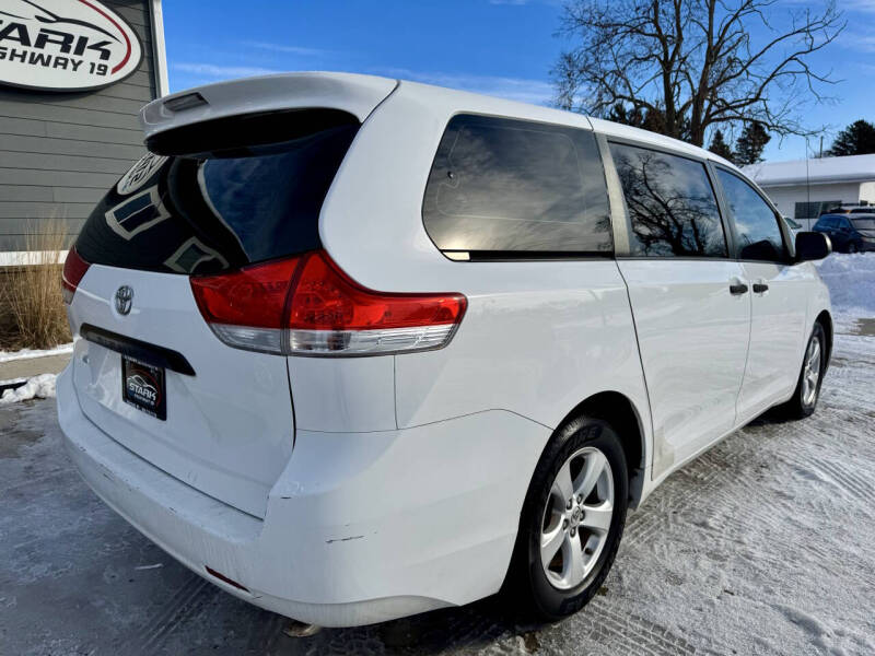 2014 Toyota Sienna L 7-Passenger