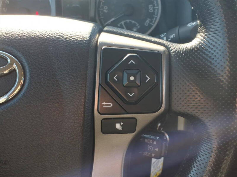 2017 Toyota Tacoma SR5 V6