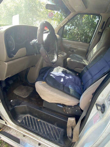 2002 Ford E-Series E-350 SD XL