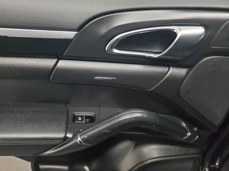 2012 Porsche Cayenne