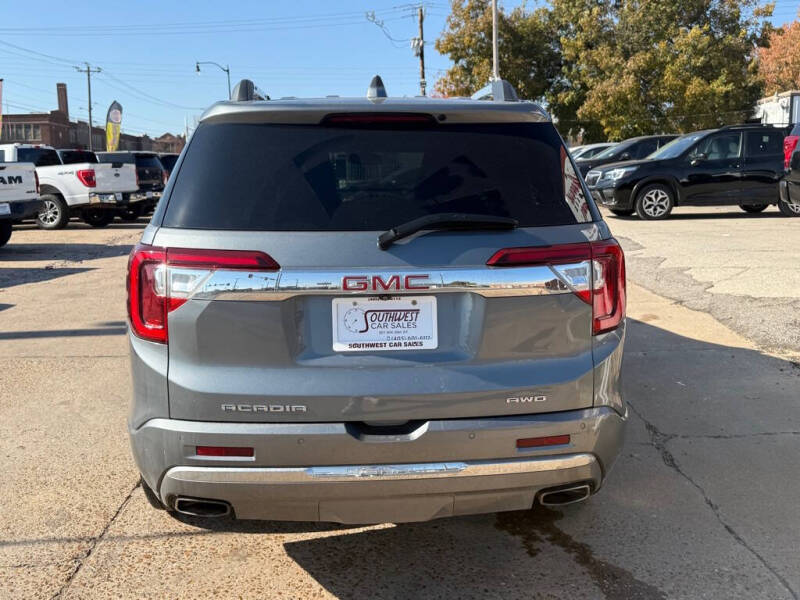 2022 GMC Acadia Denali