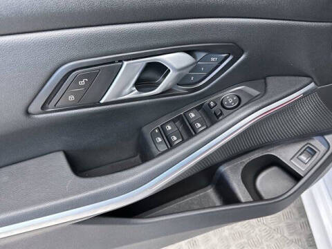 2024 BMW 3 Series 330i xDrive