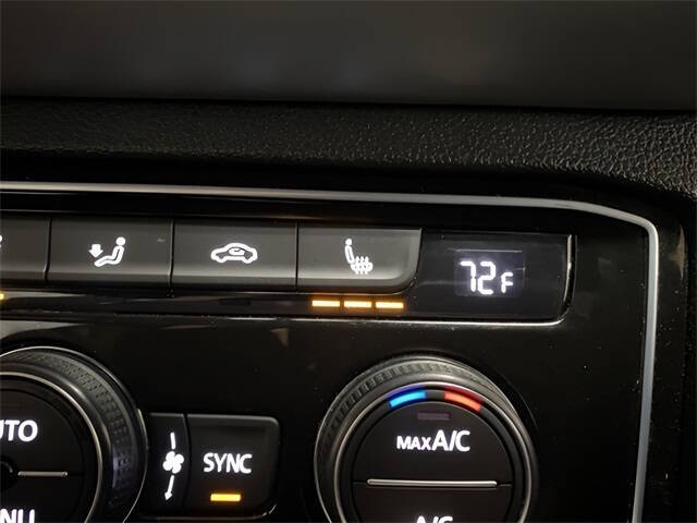 2022 Volkswagen Atlas Cross Sport V6 SE