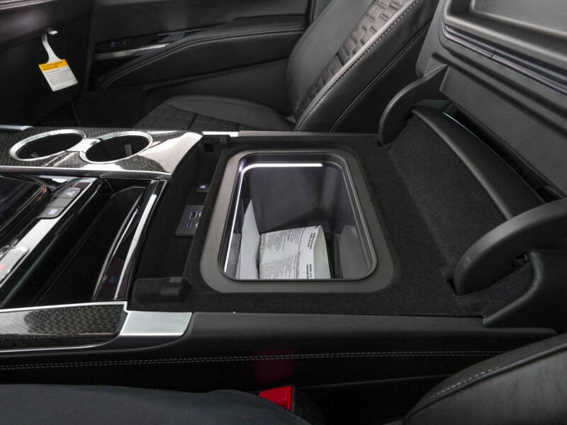 2025 Cadillac Escalade-V