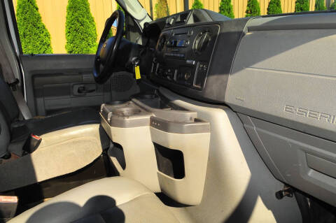 2011 Ford E-Series E-350 SD