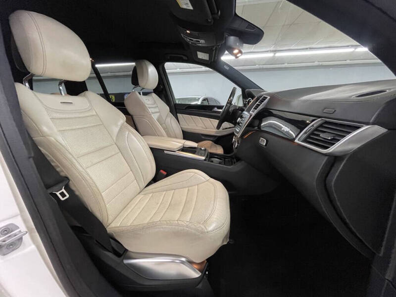 2015 Mercedes-Benz GL-Class GL 63 AMG