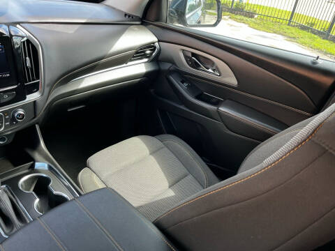 2020 Chevrolet Traverse LT Cloth