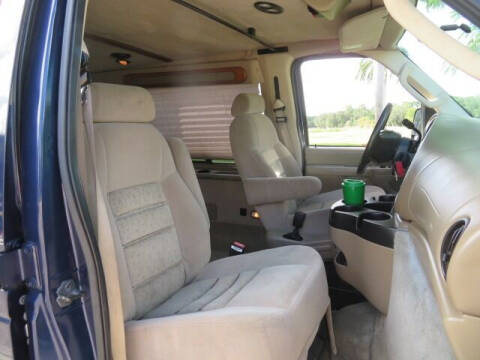 2006 Ford E-Series E-250 SD