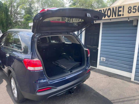 2016 Kia Sorento LX