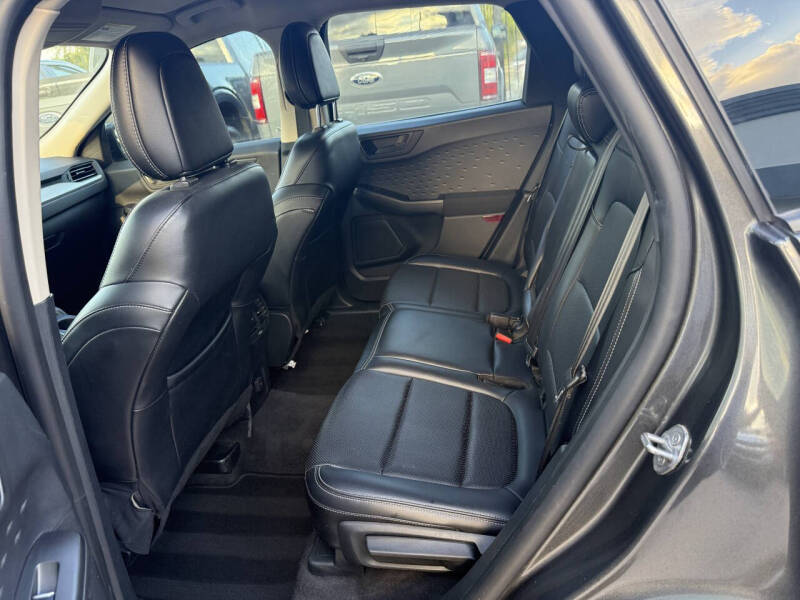 2020 Ford Escape SEL