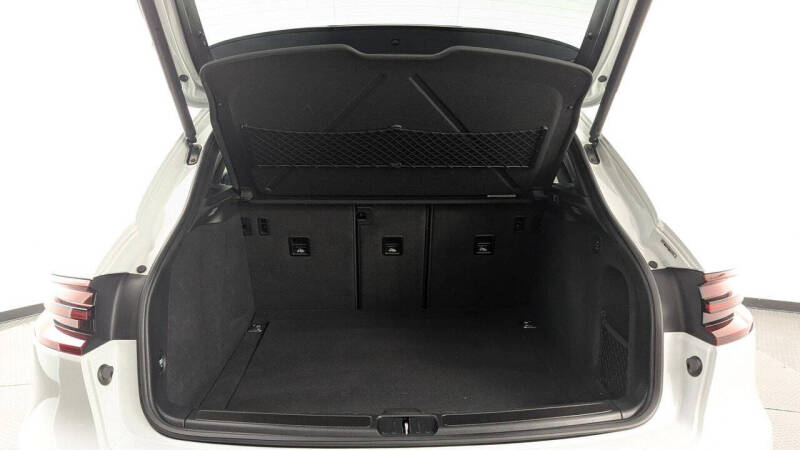 2016 Porsche Macan Turbo