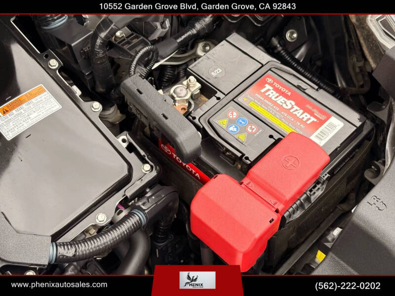 2016 Toyota Prius Two