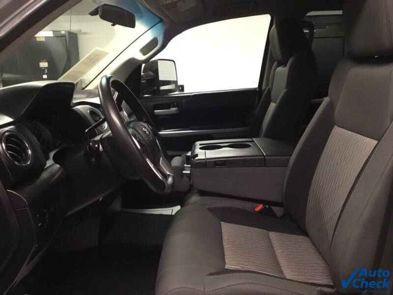 2014 Toyota Tundra SR5