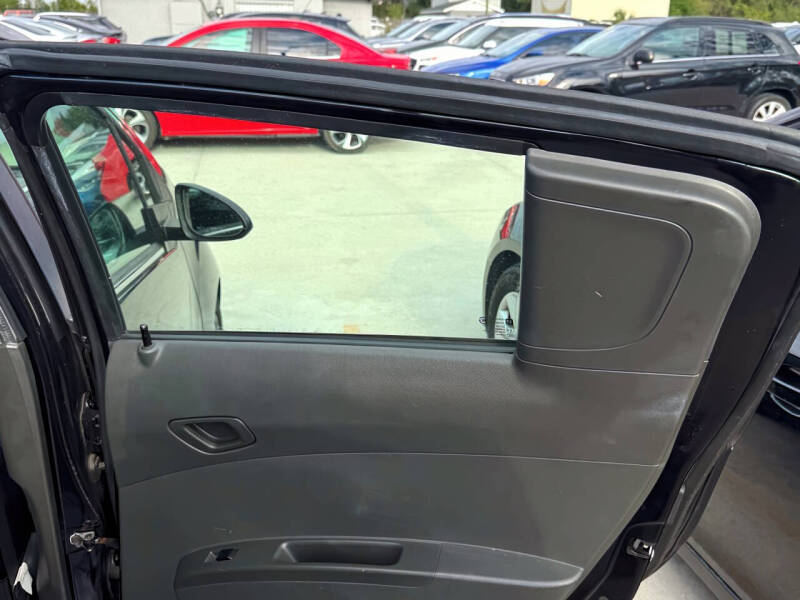 2016 Chevrolet Spark EV 2LT