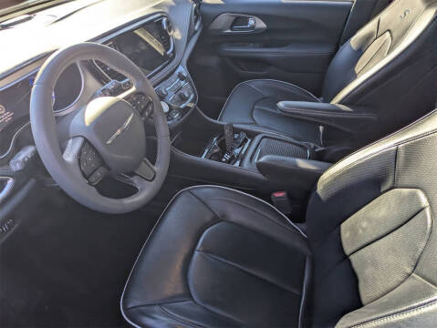 2023 Chrysler Pacifica Plug-In Hybrid Limited