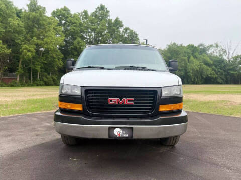 2018 GMC Savana 2500