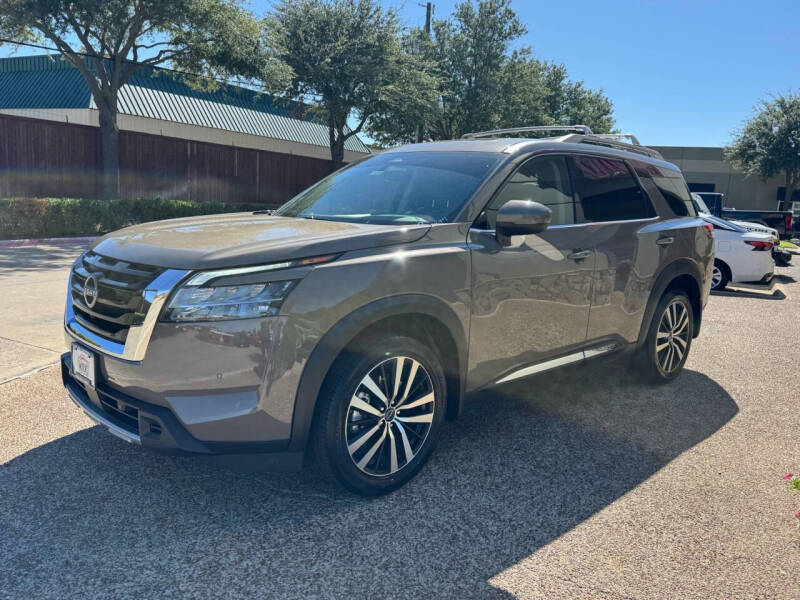 2024 Nissan Pathfinder Platinum