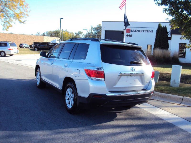 2013 Toyota Highlander Base photo 25