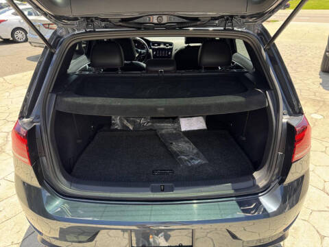 2020 Volkswagen Golf GTI SE