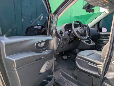 2021 Mercedes-Benz Metris Passenger