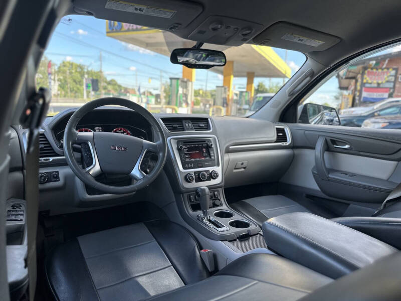2016 GMC Acadia SLE-2