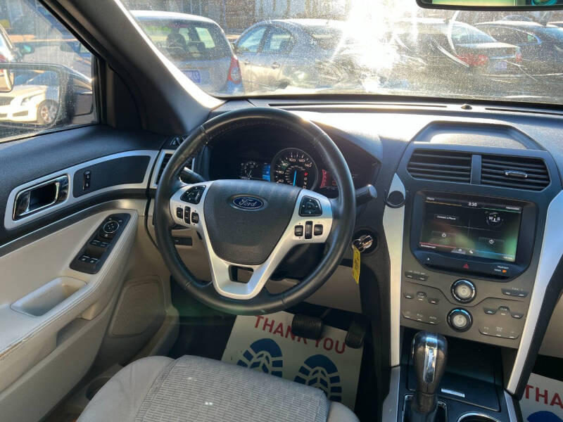 2011 Ford Explorer XLT