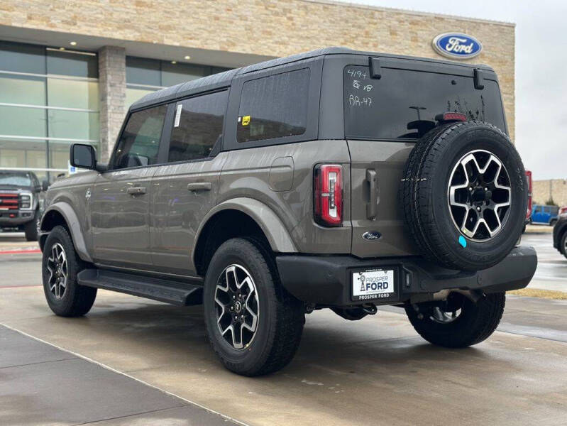 2025 Ford Bronco Outer Banks