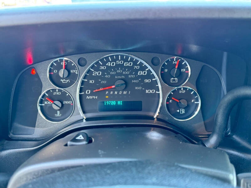 2024 Chevrolet Express 2500