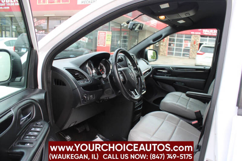 2017 Dodge Grand Caravan SE