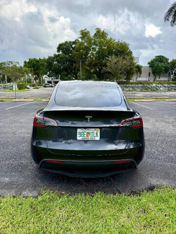 2025 Tesla Model Y Long Range
