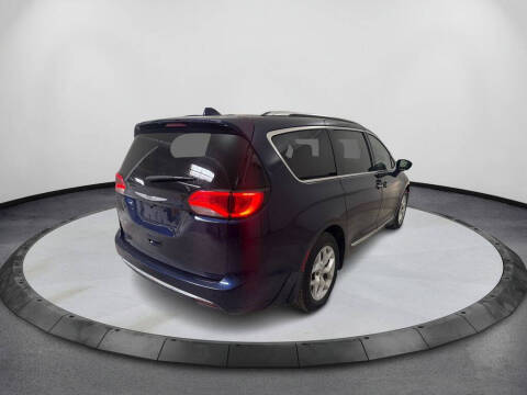 2018 Chrysler Pacifica Touring L Plus