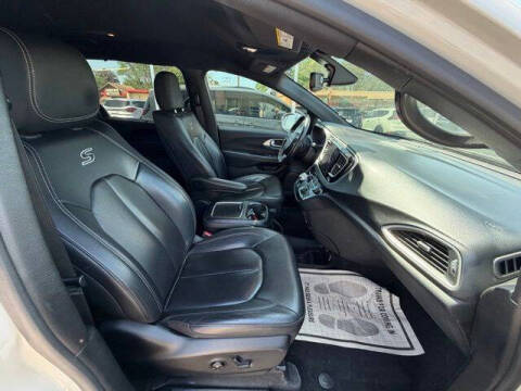 2020 Chrysler Pacifica Touring L Plus