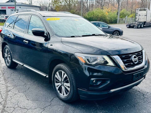 2017 Nissan Pathfinder SV