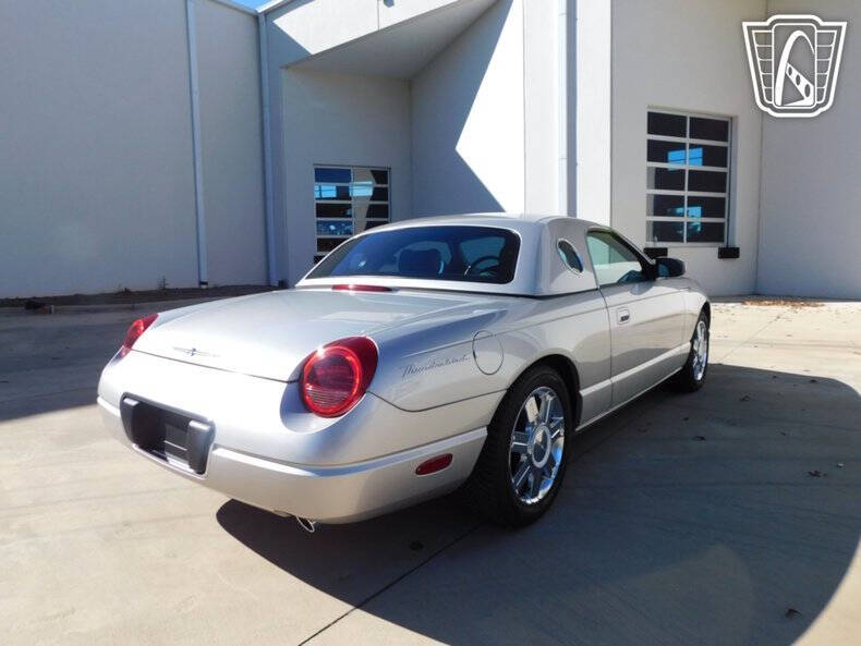2005 Ford Thunderbird Deluxe