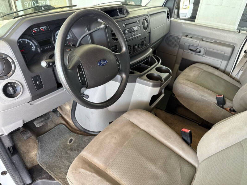 2013 Ford E-Series E-350 SD XLT