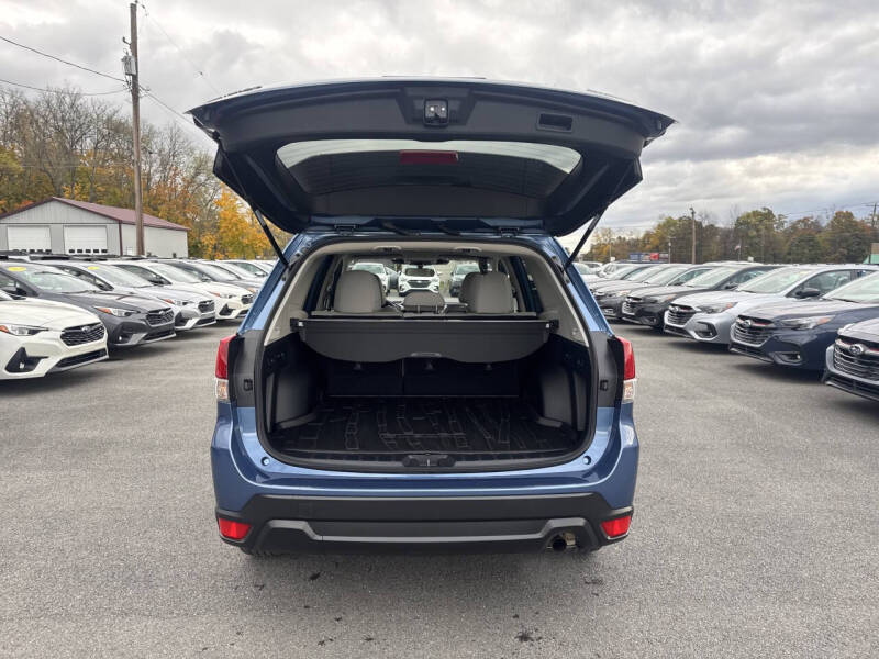 2024 Subaru Forester Premium
