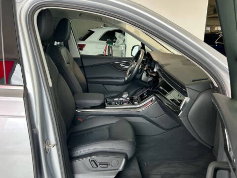 2022 Audi Q7 quattro Premium Plus 55 TFSI