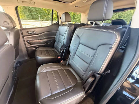 2022 GMC Acadia Denali