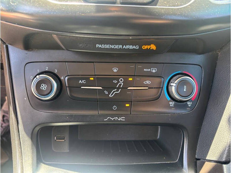 2017 Ford Focus SE