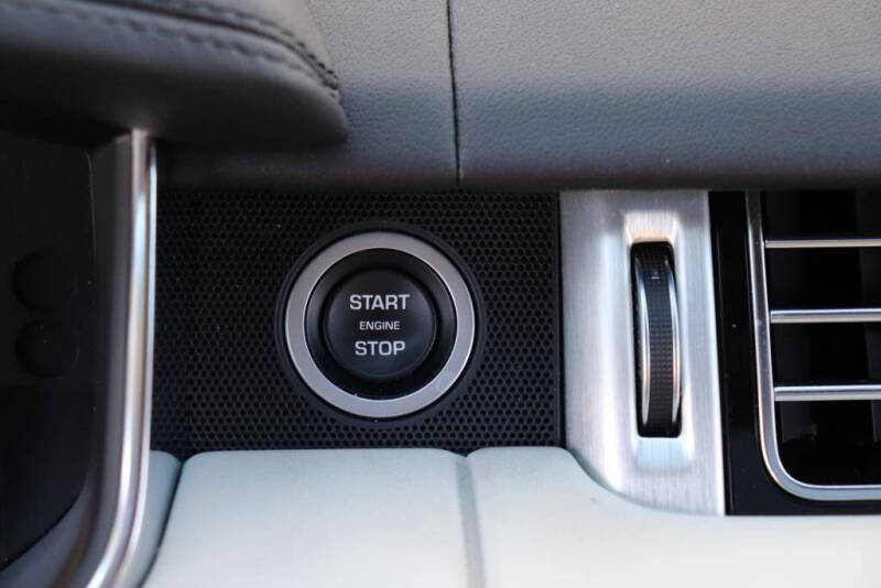 2020 Land Rover Range Rover P525 HSE