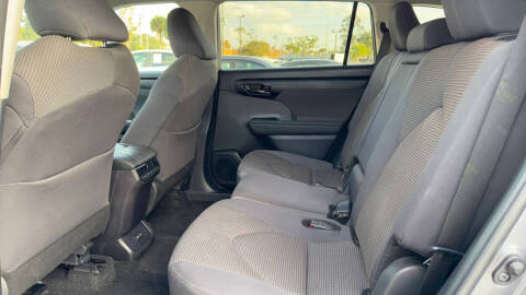 2024 Toyota Highlander