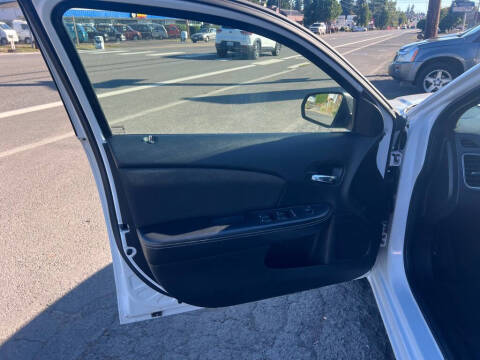 2012 Dodge Avenger SE